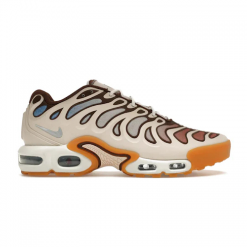 Nike Air Max Plus chunky Sneakers Beige and Orange