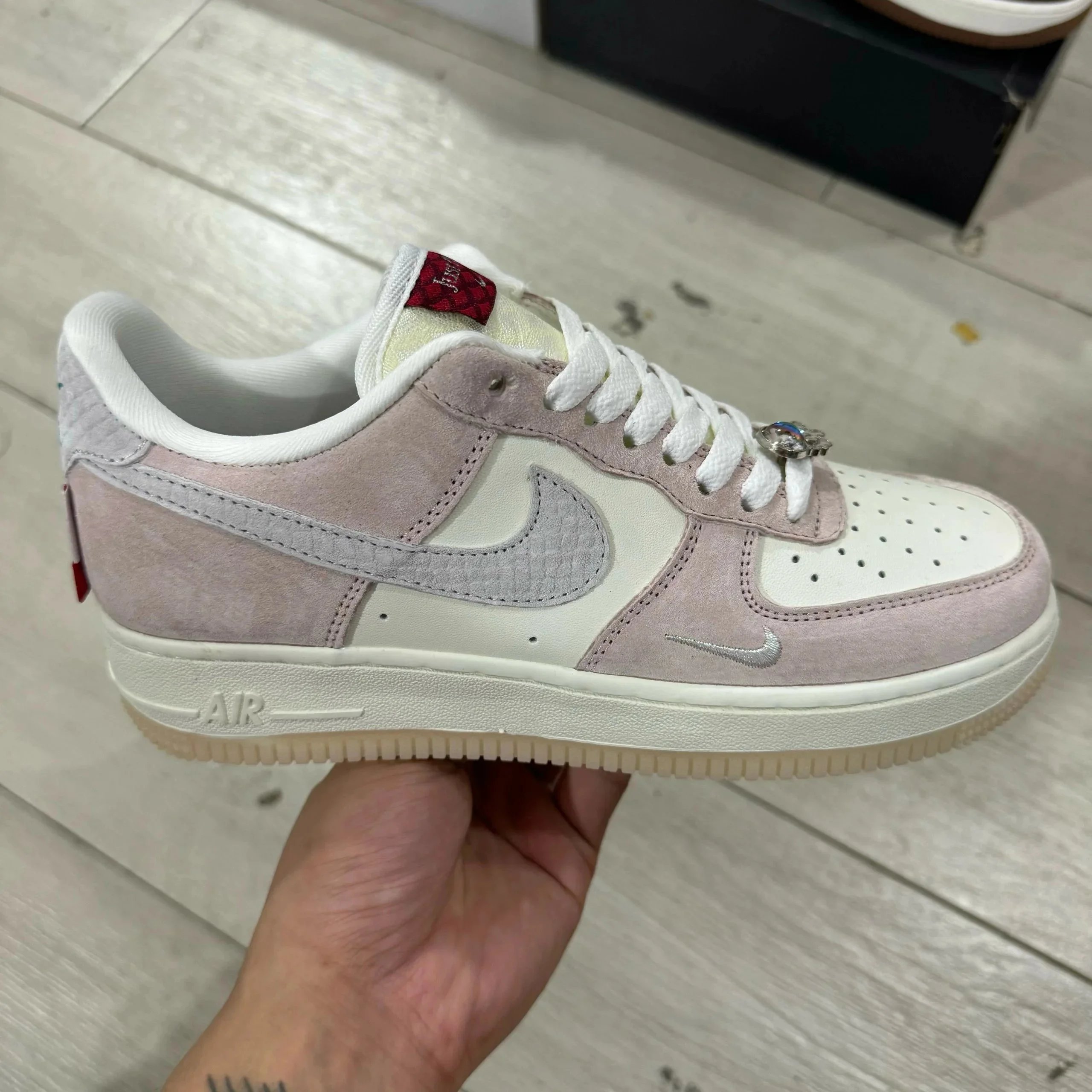 龙年白紫 龙年白紫
