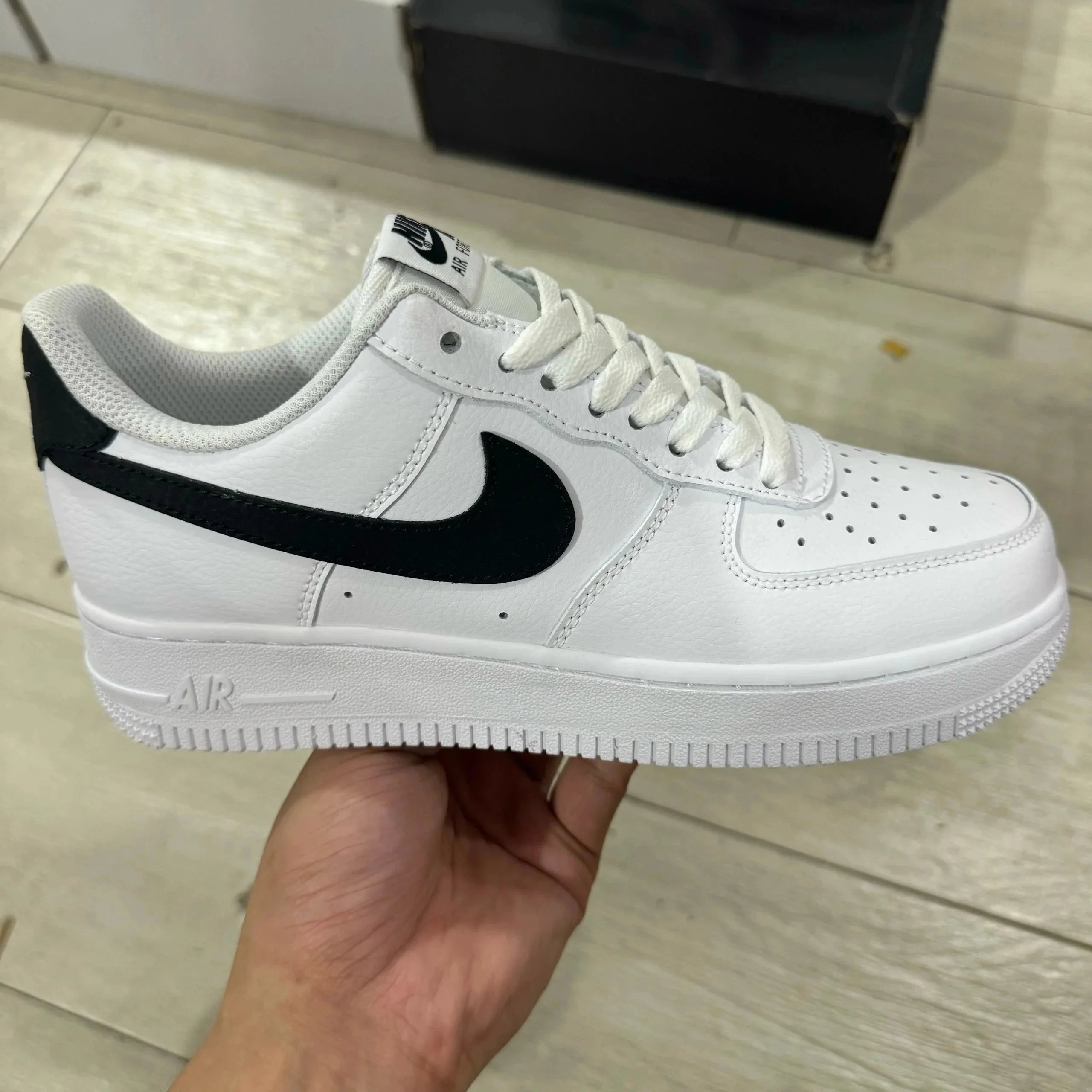 白黑 白黑