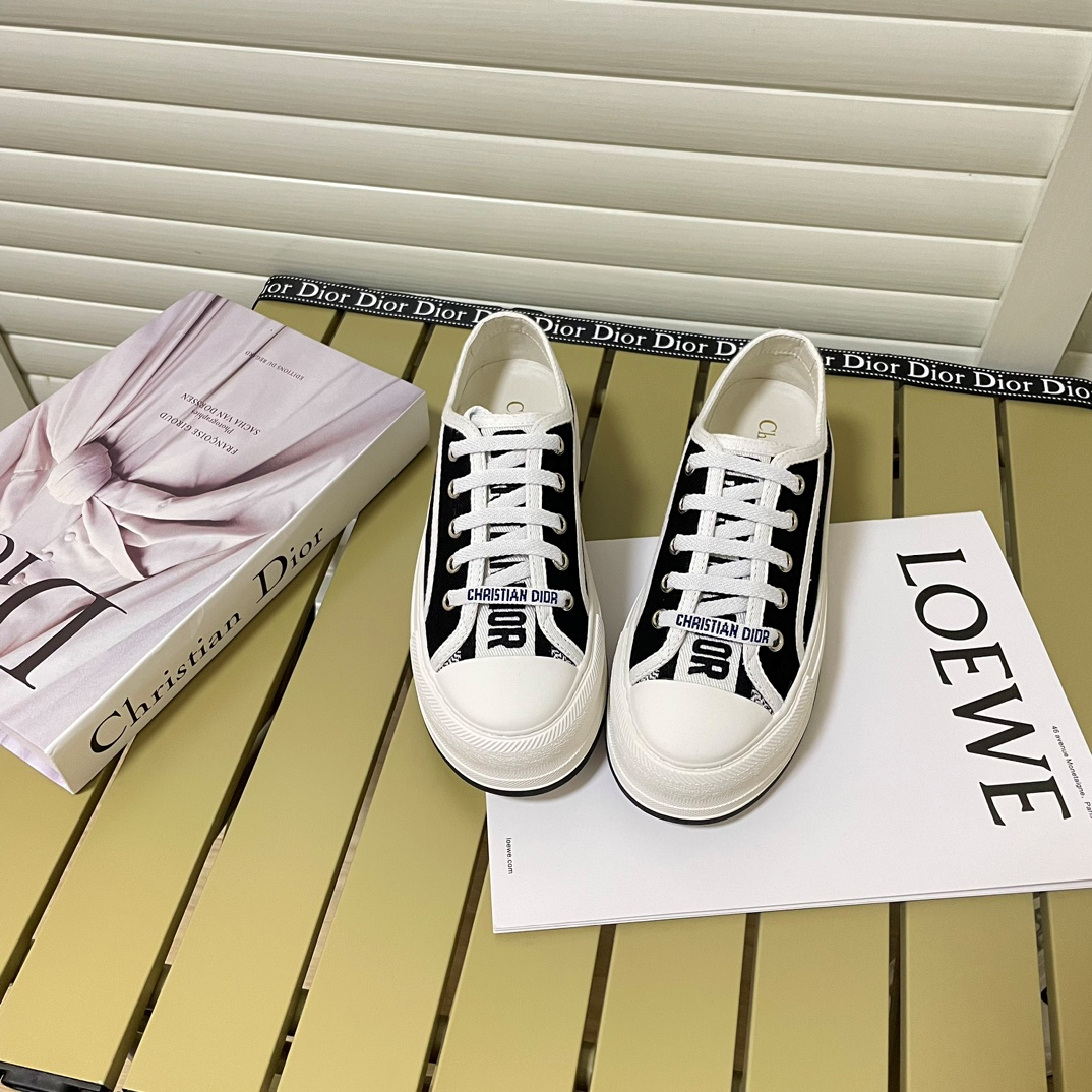15 15