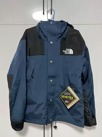 深蓝色 深蓝色