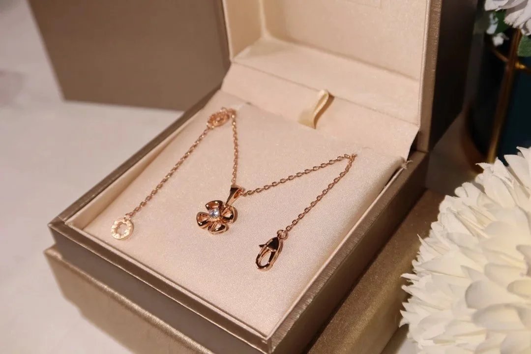 8 8