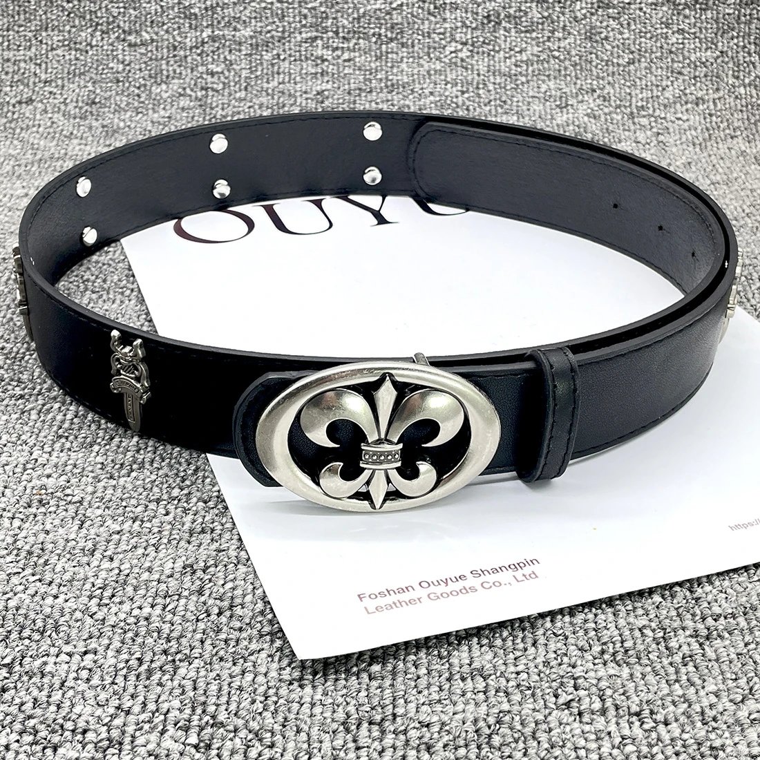 【镂空花十字】十字架铆钉圣剑腰带 【镂空花十字】十字架铆钉圣剑腰带