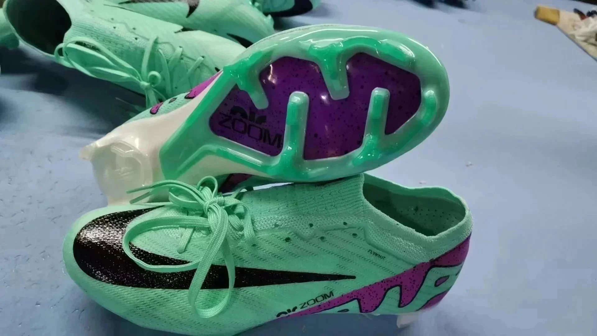 33 33
