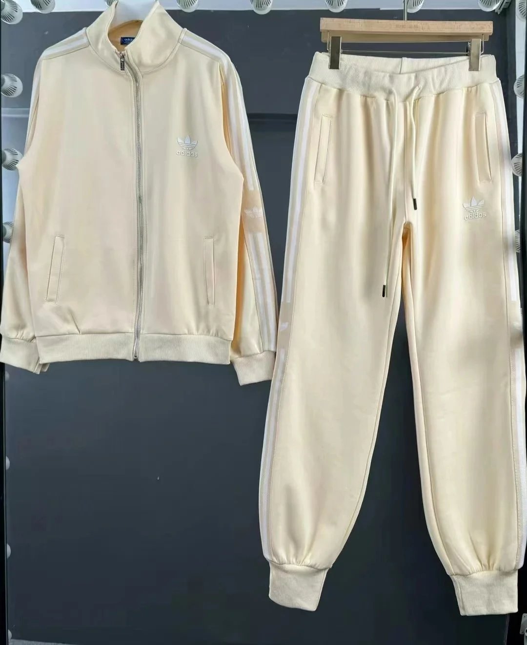16 16