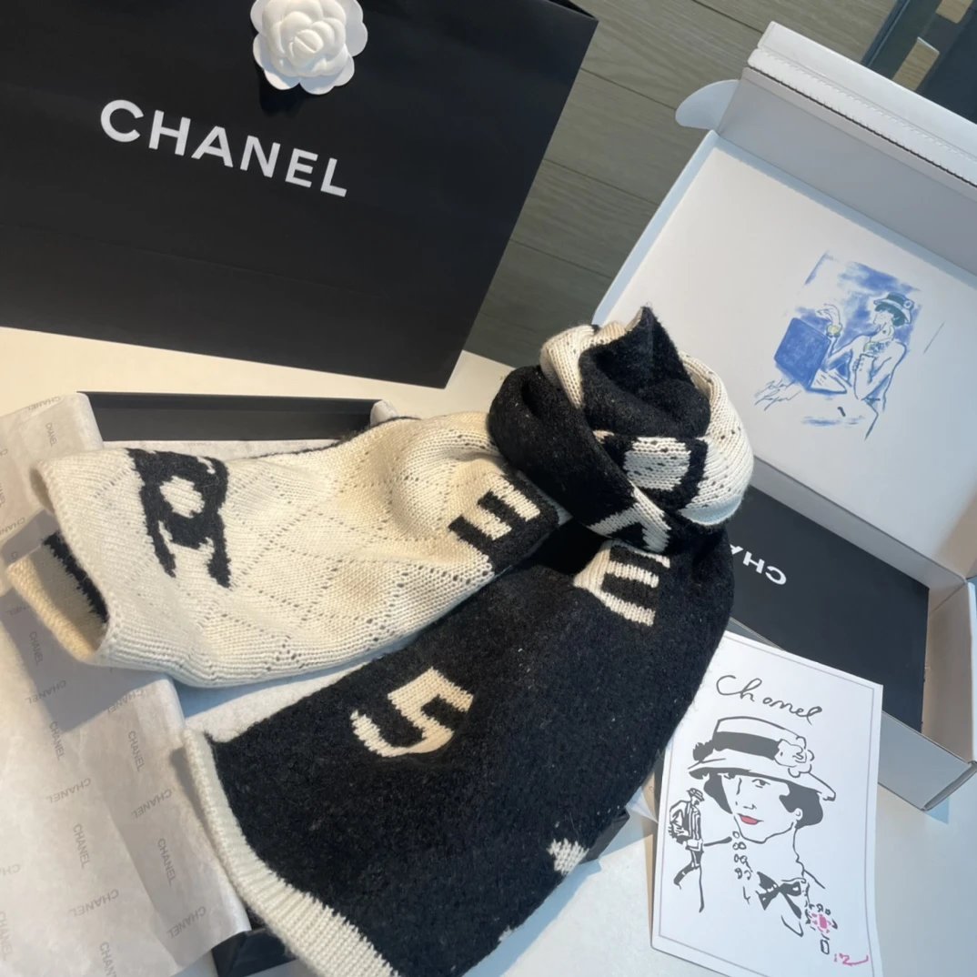 4 4