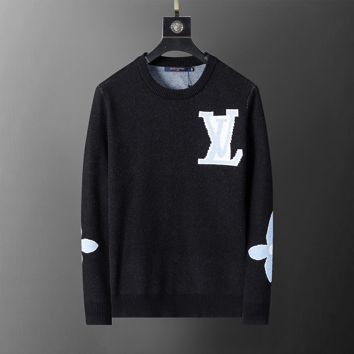 4 4