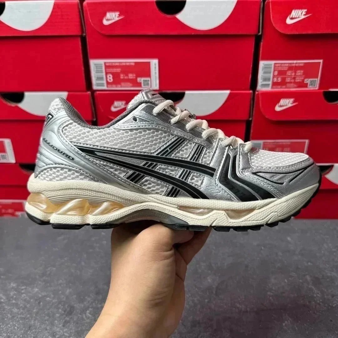 1201A457-101 银黑色 JJJJound 1201A457-101 银黑色 JJJJound