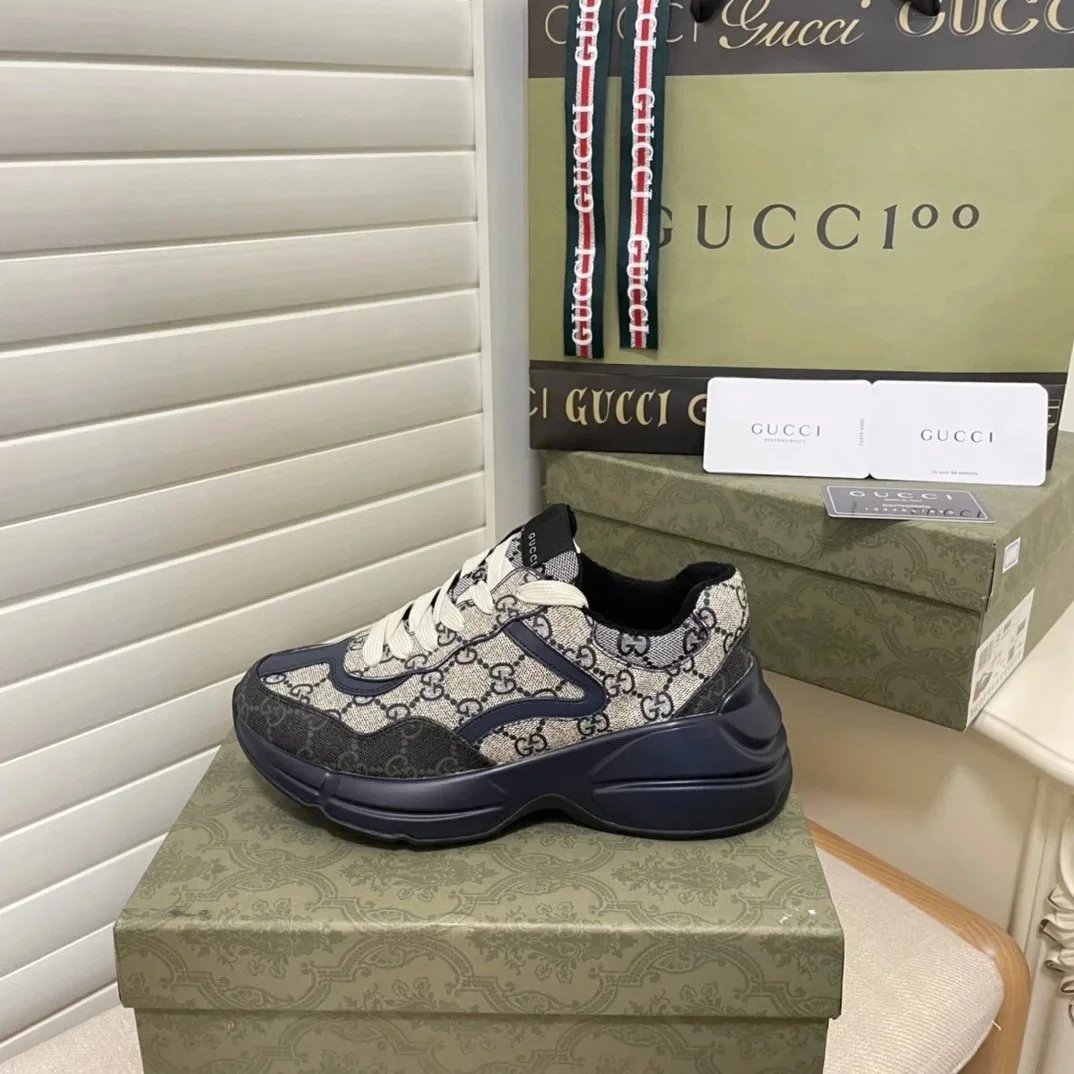 黑 黑