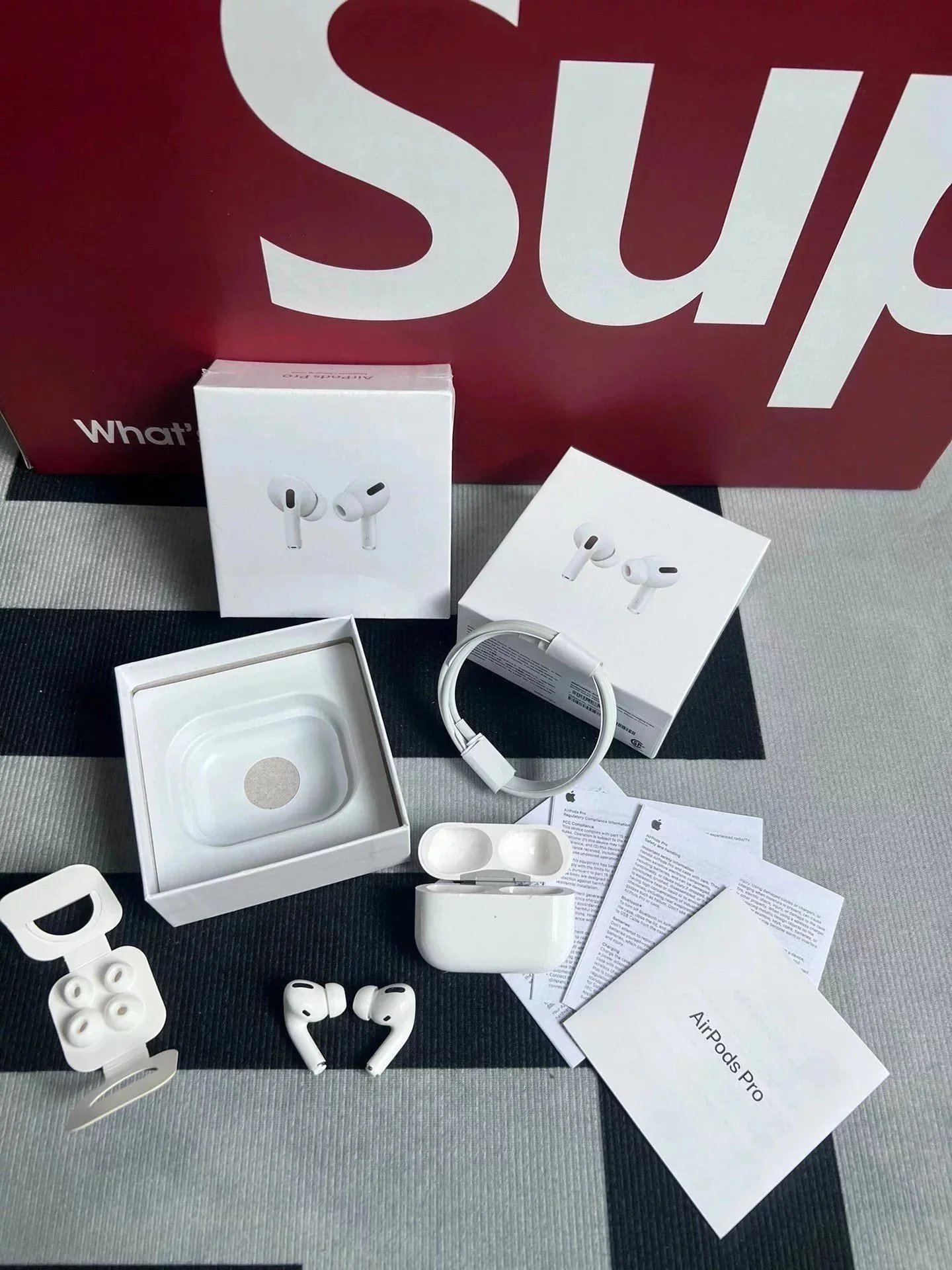 AirPods 3 AirPods 3
