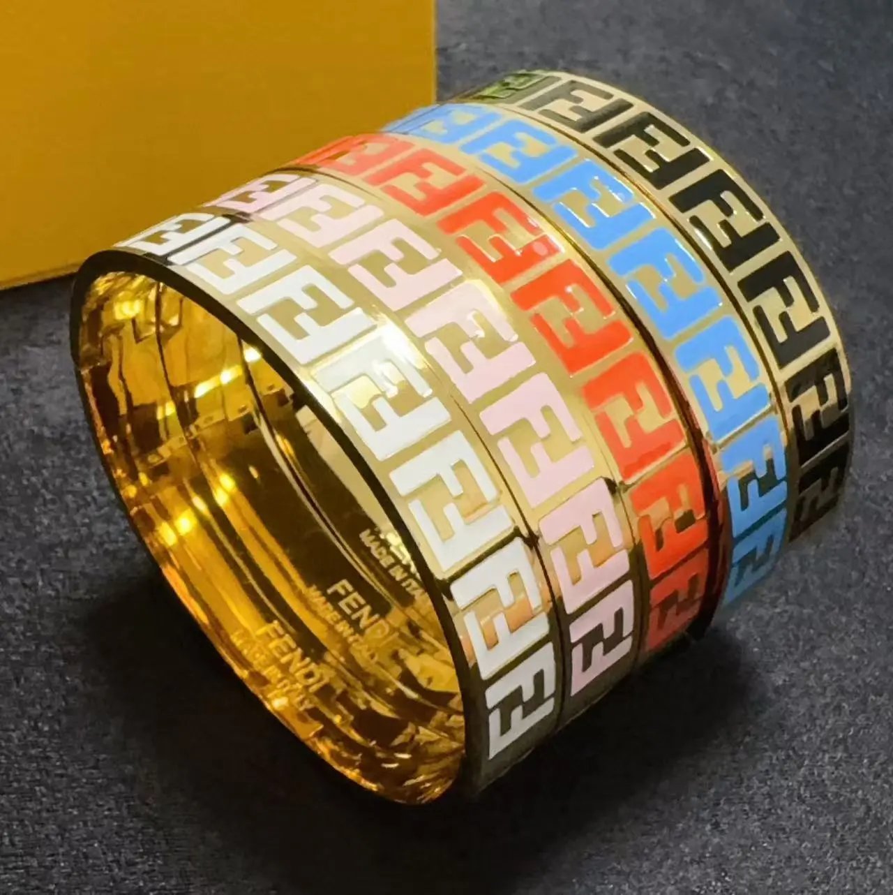 天蓝 天蓝