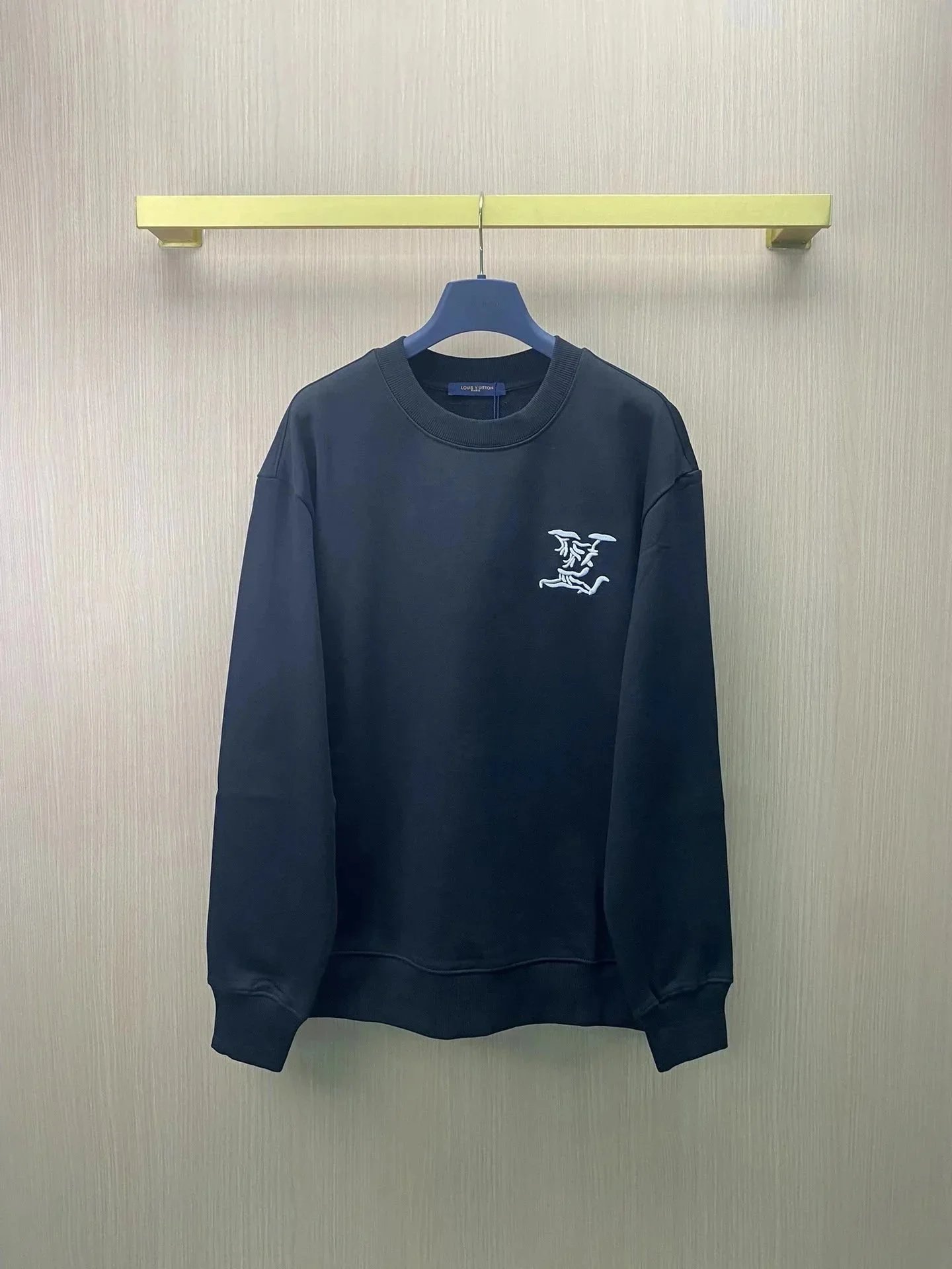 7 7