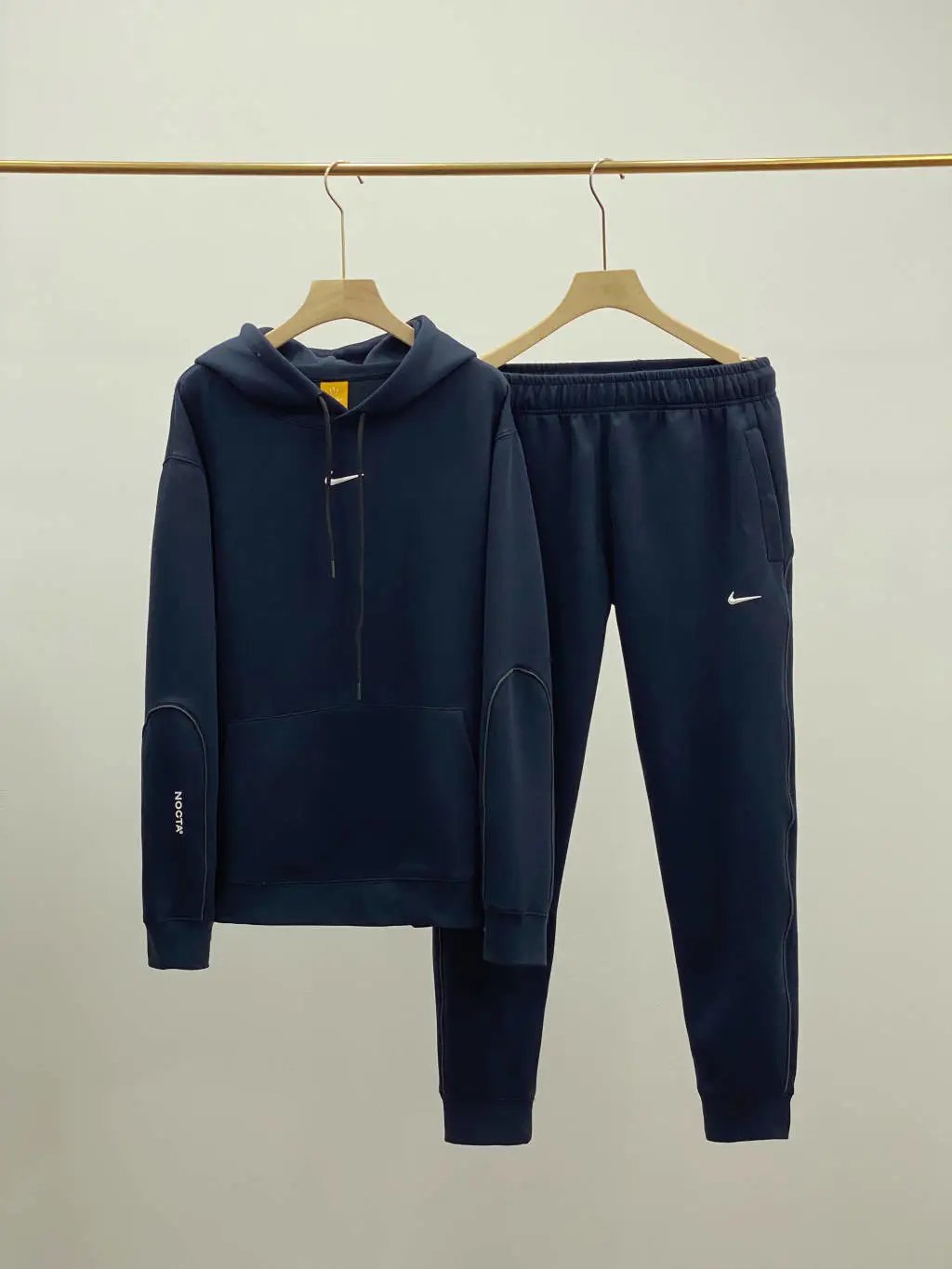 6 6