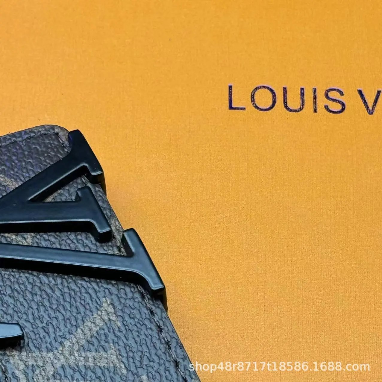 咖花 黑扣 咖花 黑扣