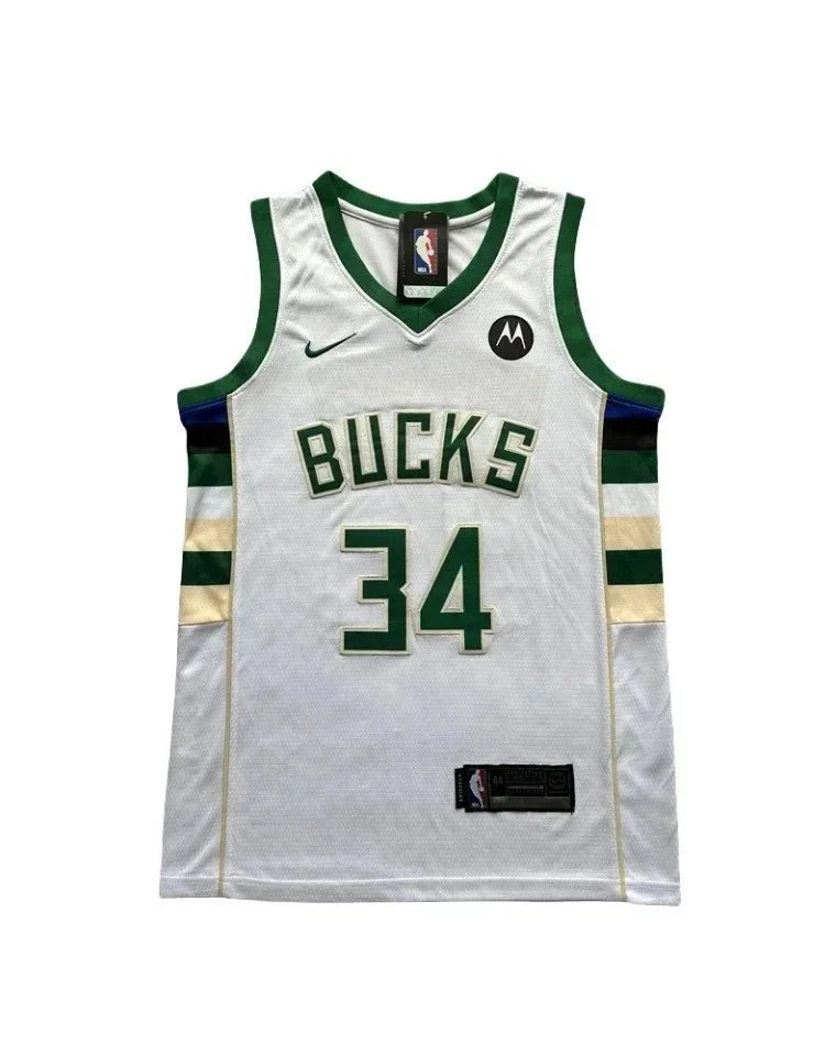 3 3