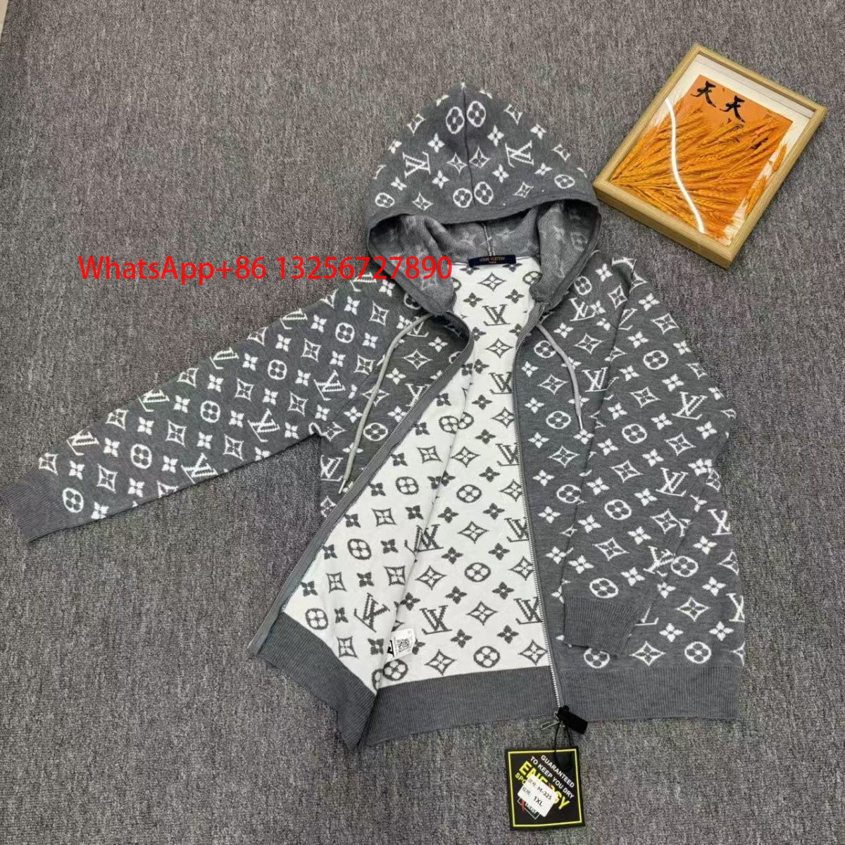 LV 23-灰色 LV 23-灰色