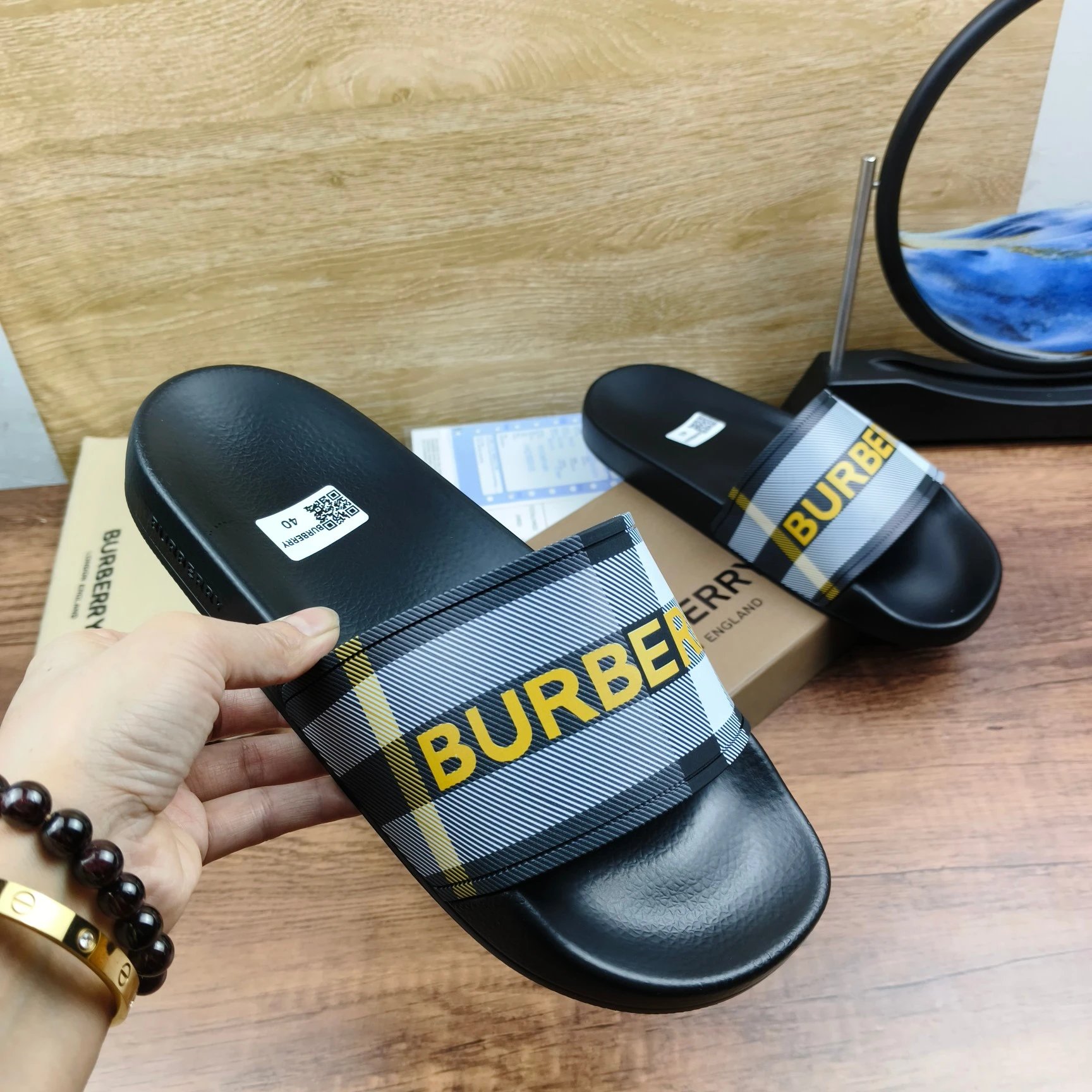 25 25