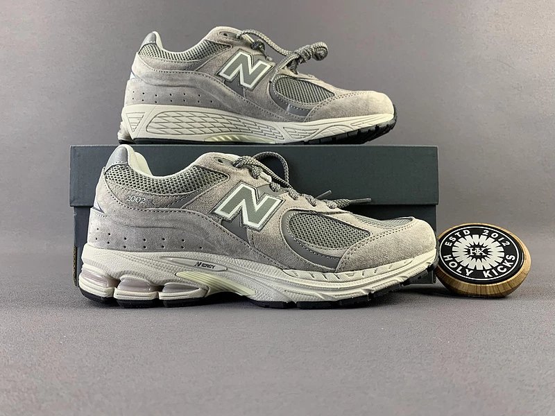 9 9