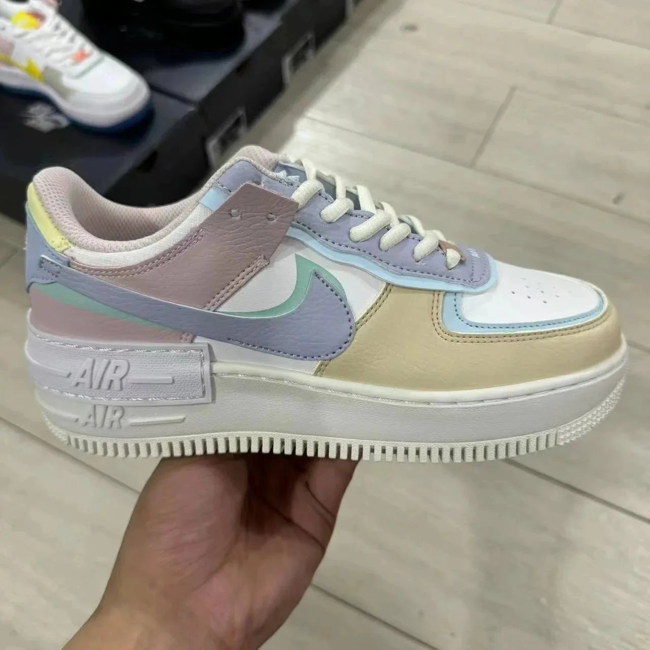 白蓝粉