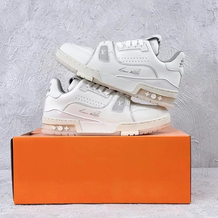 皮灰白