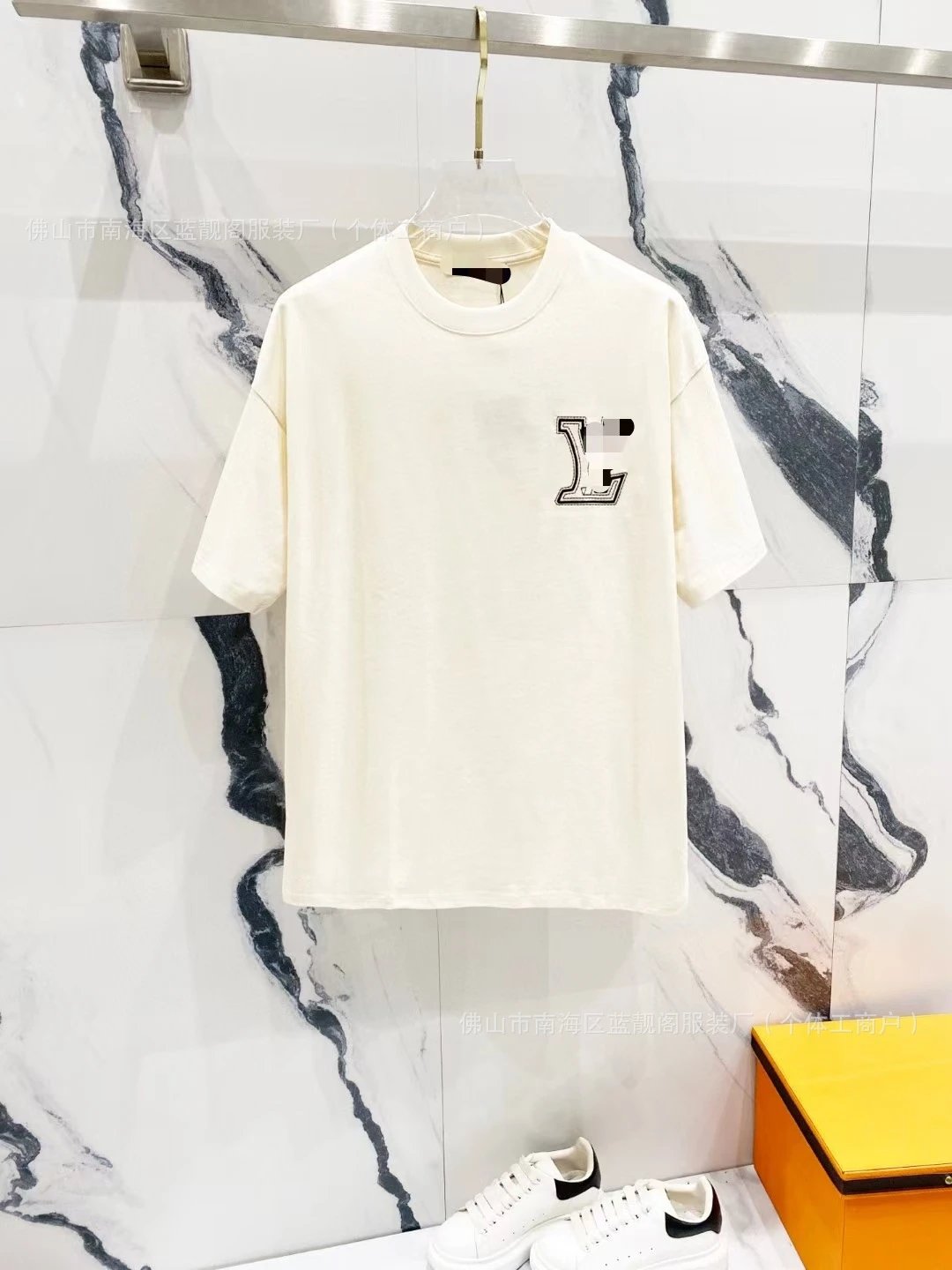L35杏色