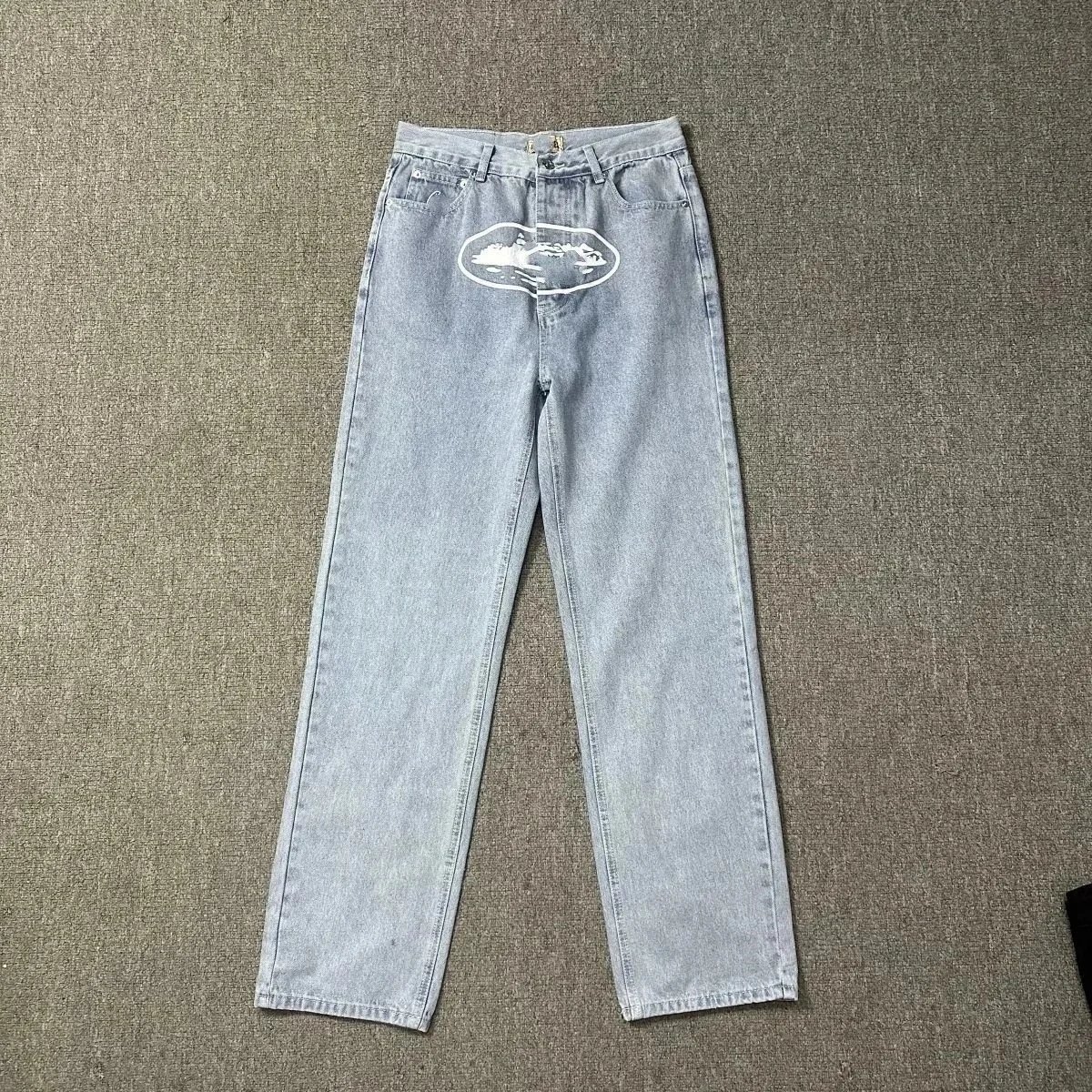 06
