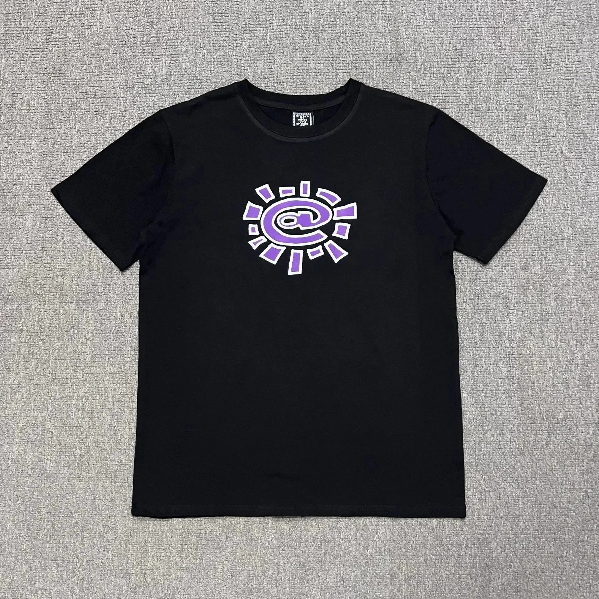 AD04 黑紫