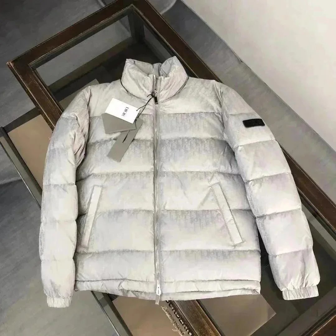 06白色