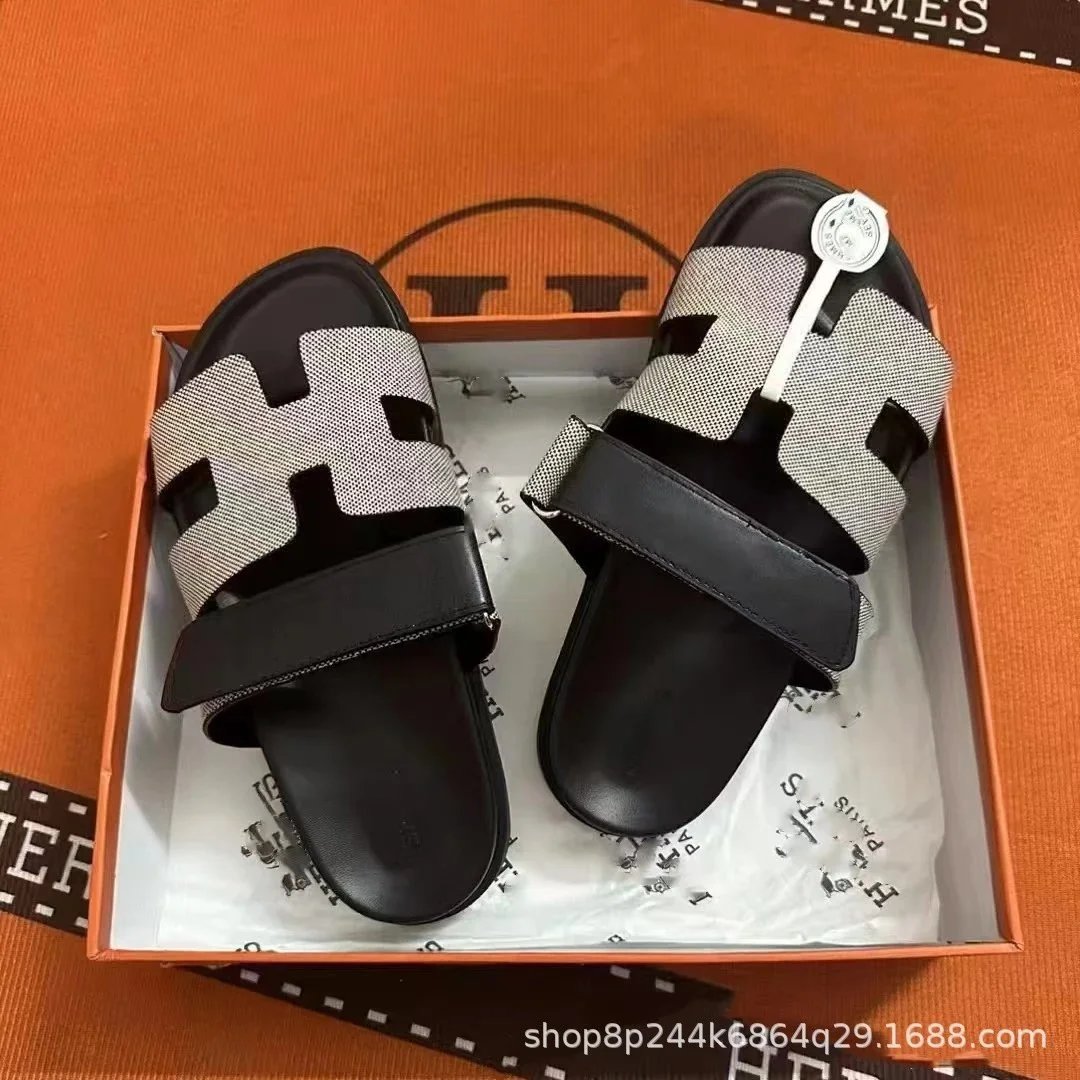 小格纹黑