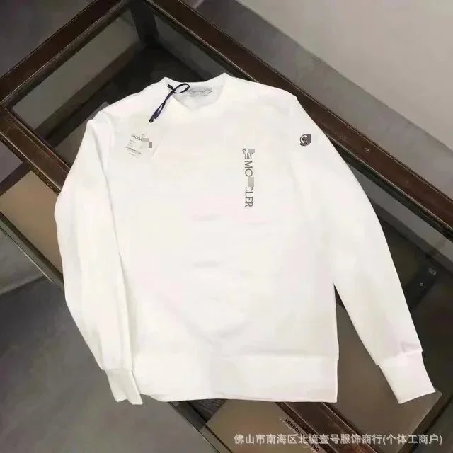 左字母白色