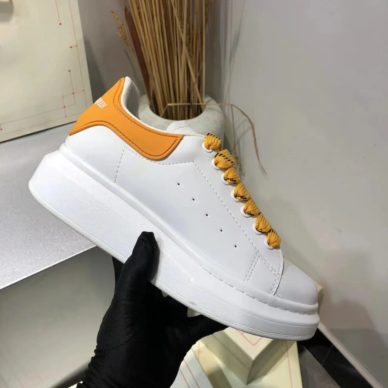 BB081253048