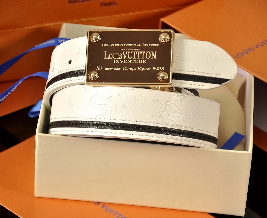 3 3