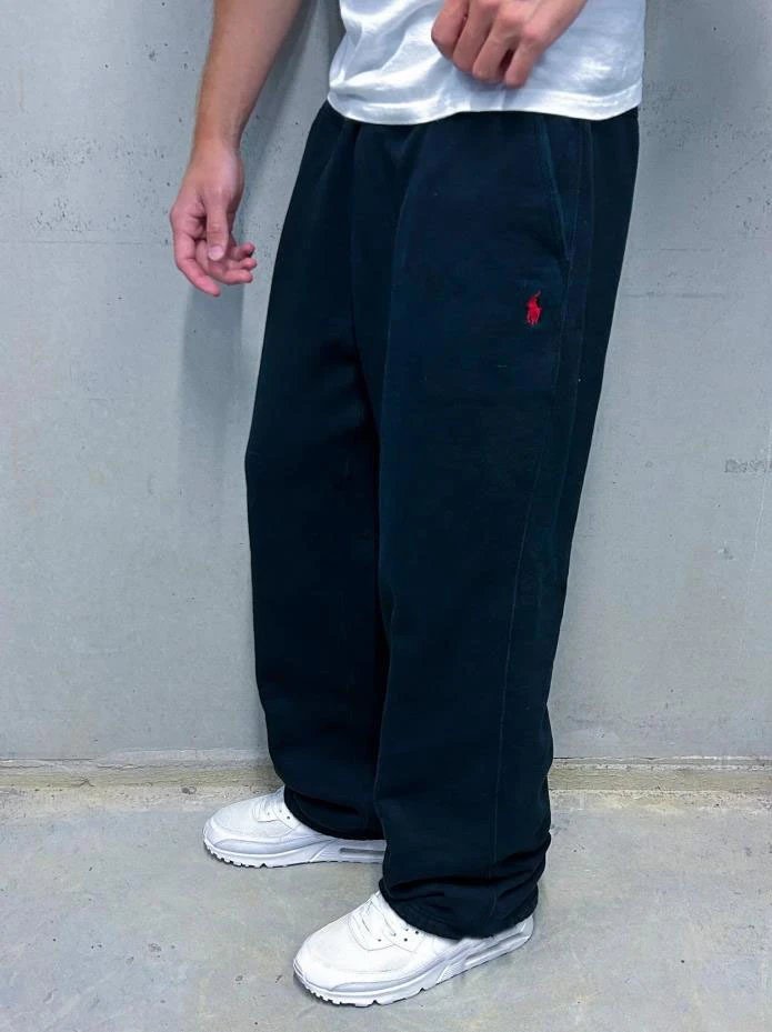 藏青色