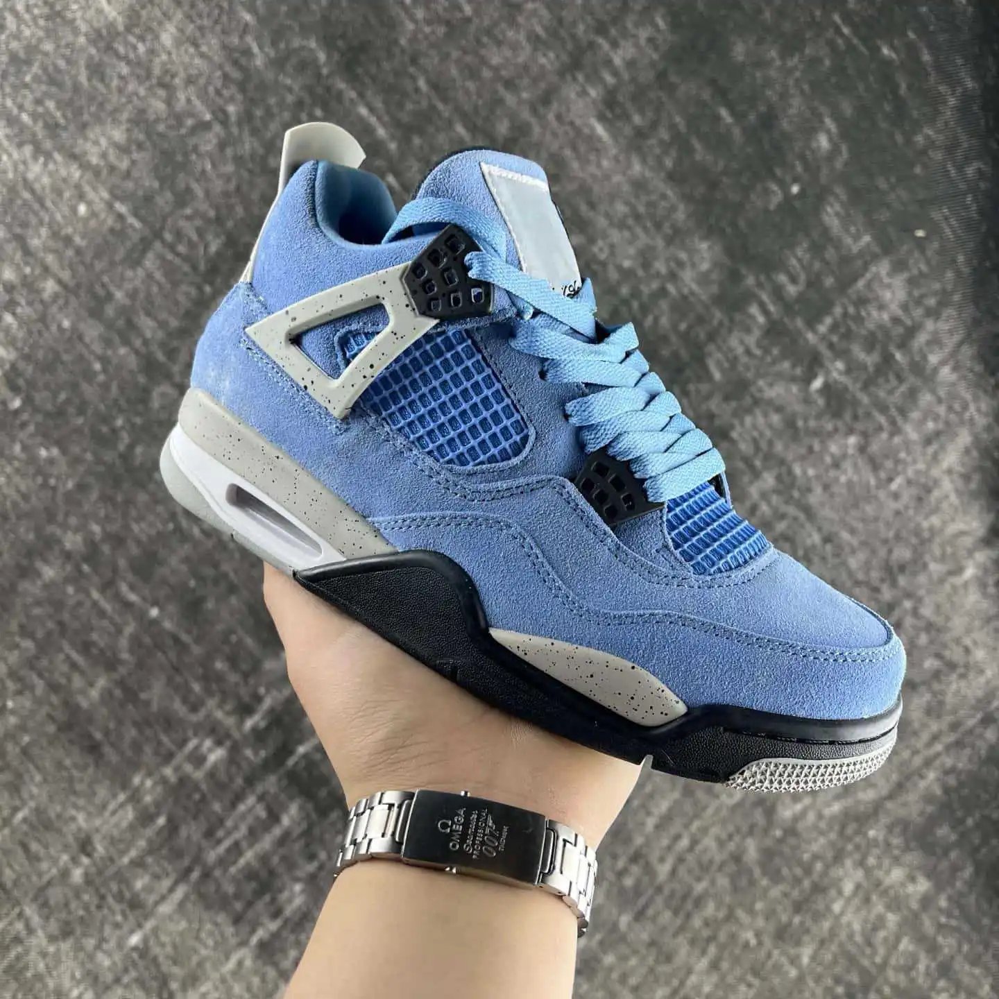 aj4外贸款-大学蓝