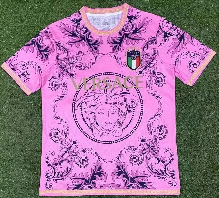 22 Italian Co-Branded Special Edition