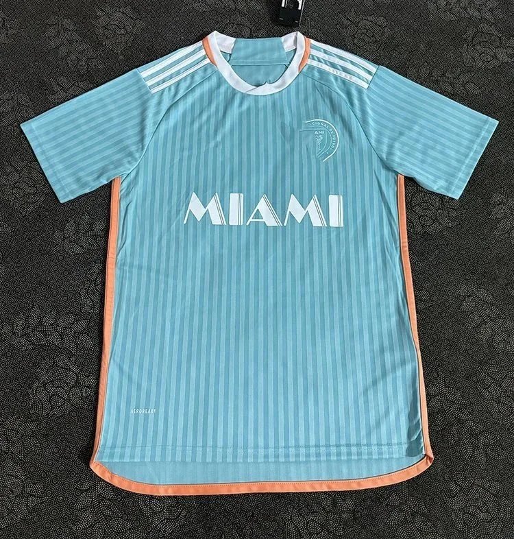 Two guests in Miami