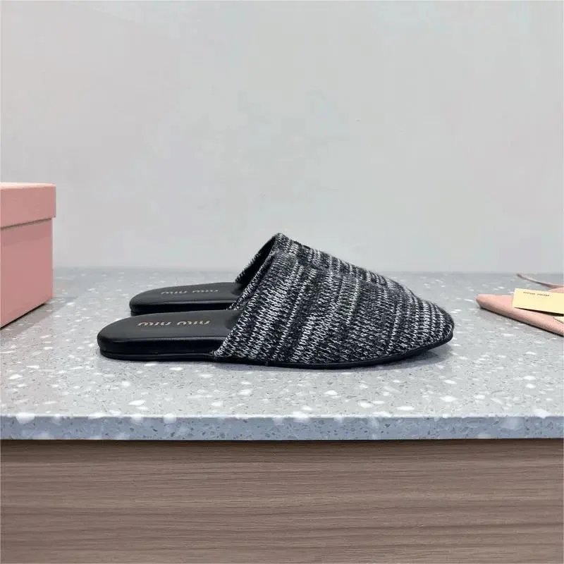 Miu Miu Knitted Mule Slippers Casual Shoes Black and White