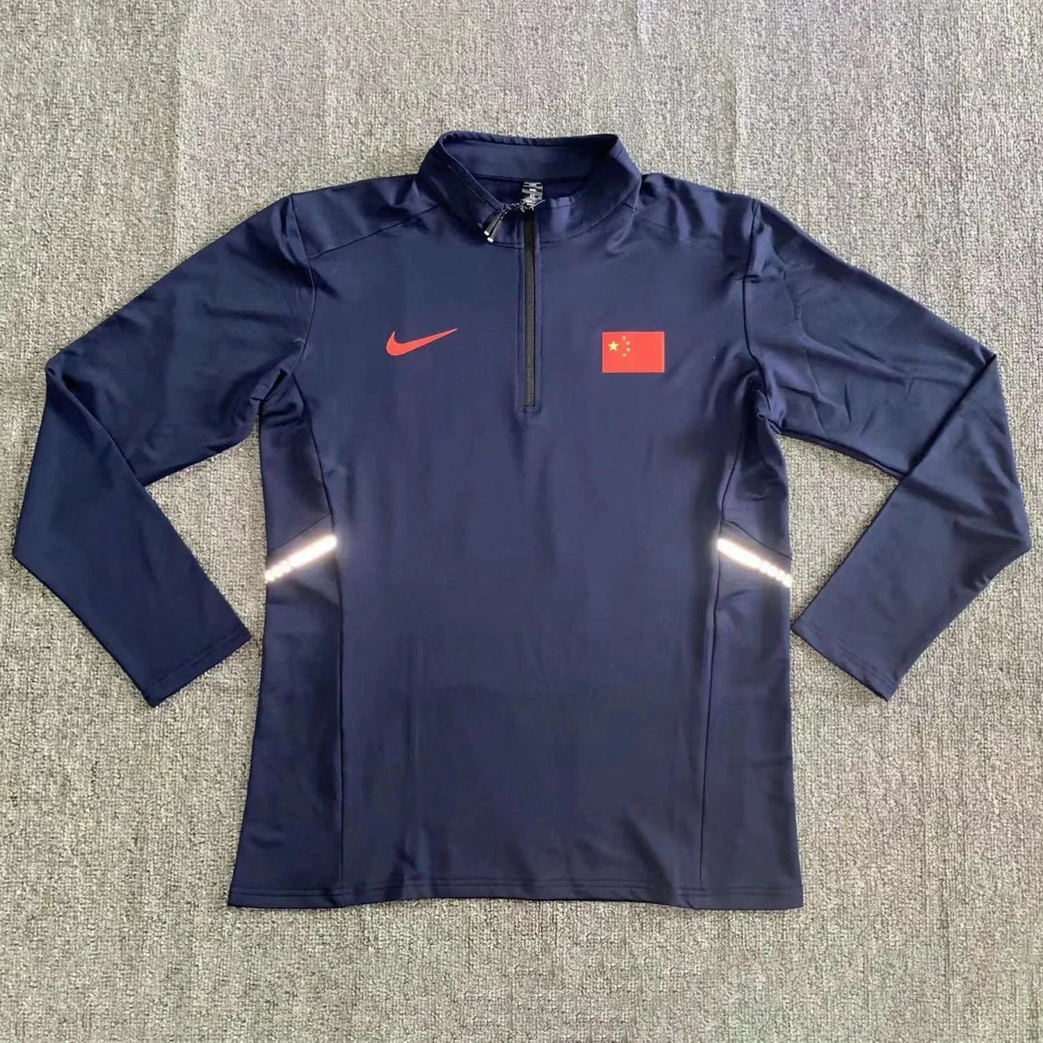 7 7