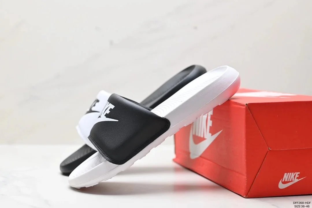 7 7