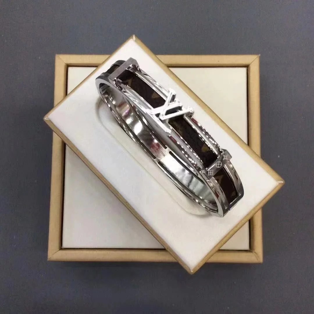 9 9