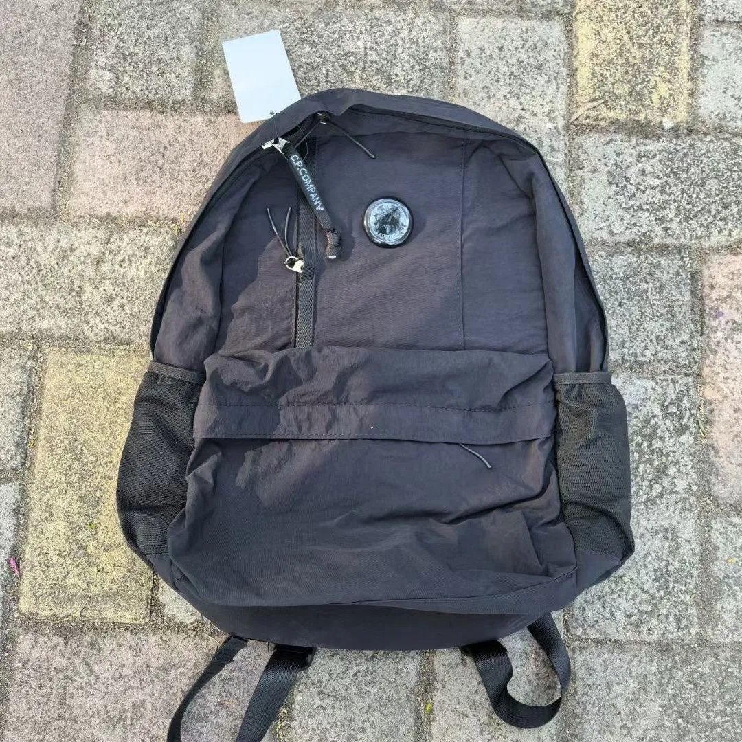 3 3