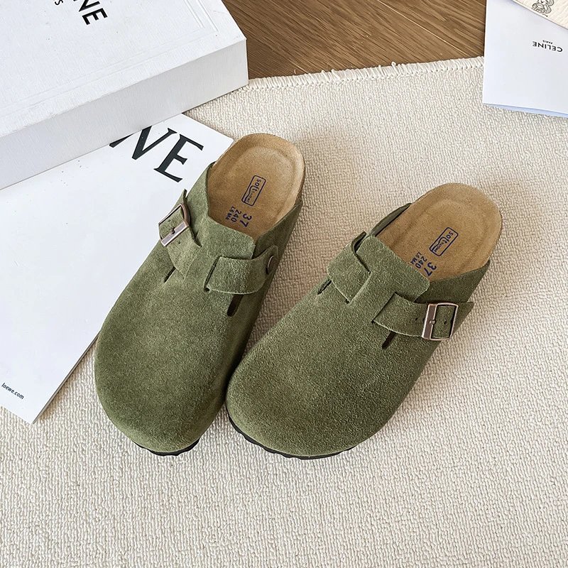 军绿色 军绿色