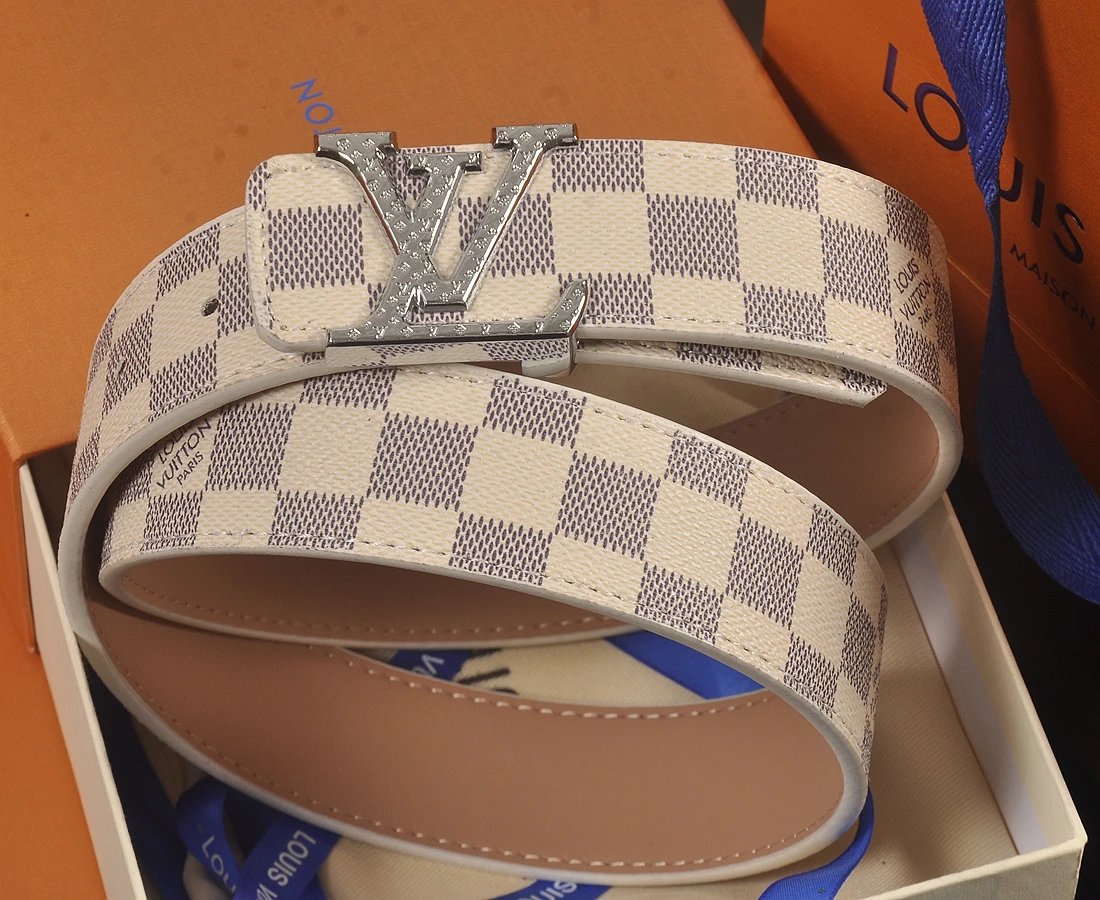 8 8