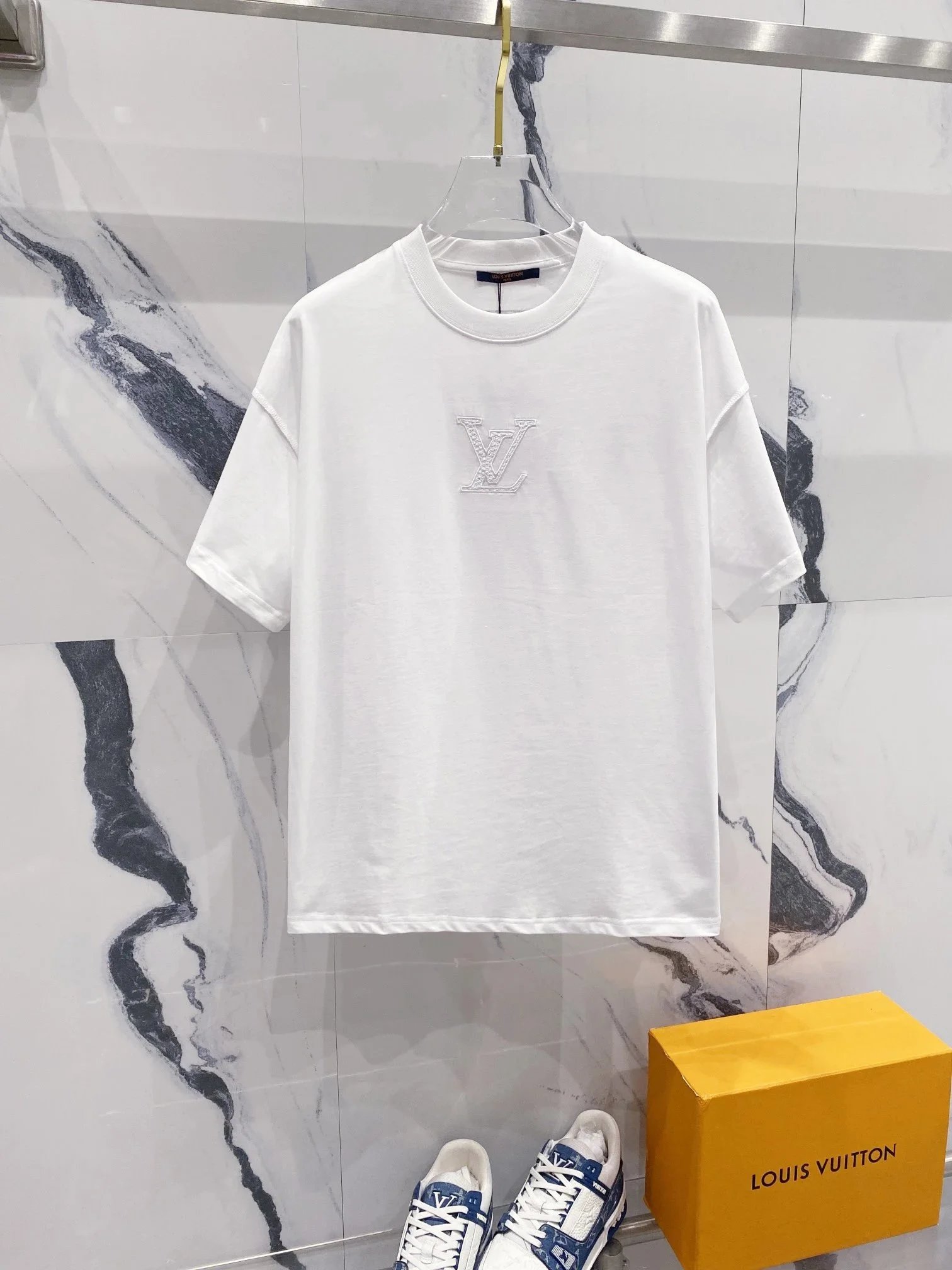 59 59