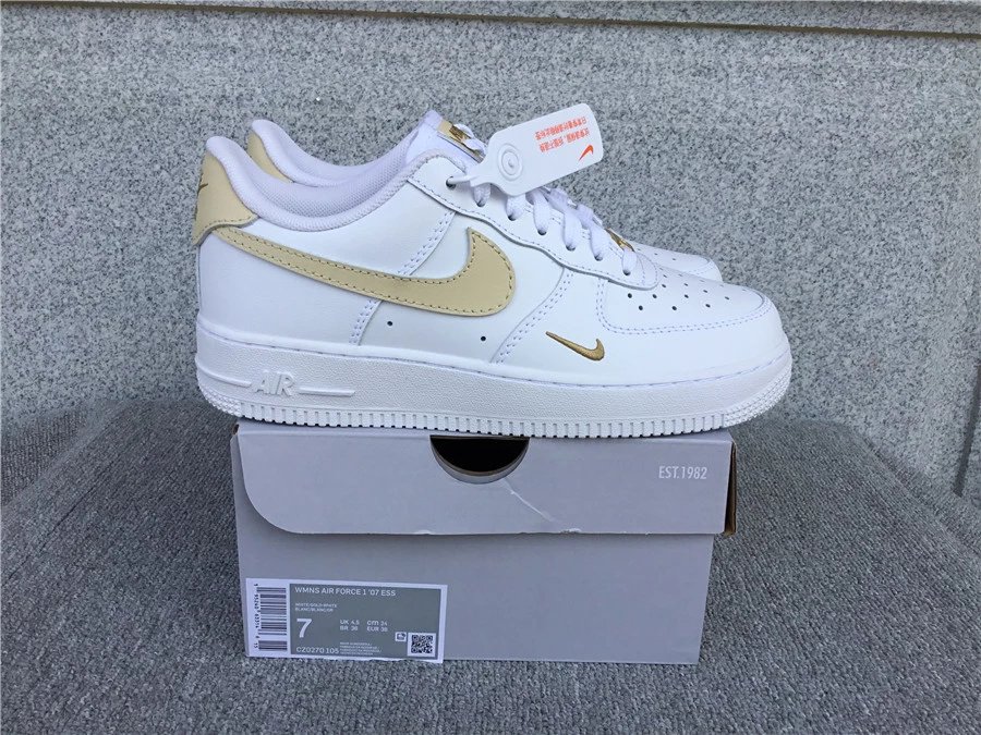 7 7