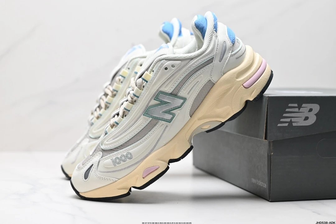 3 3