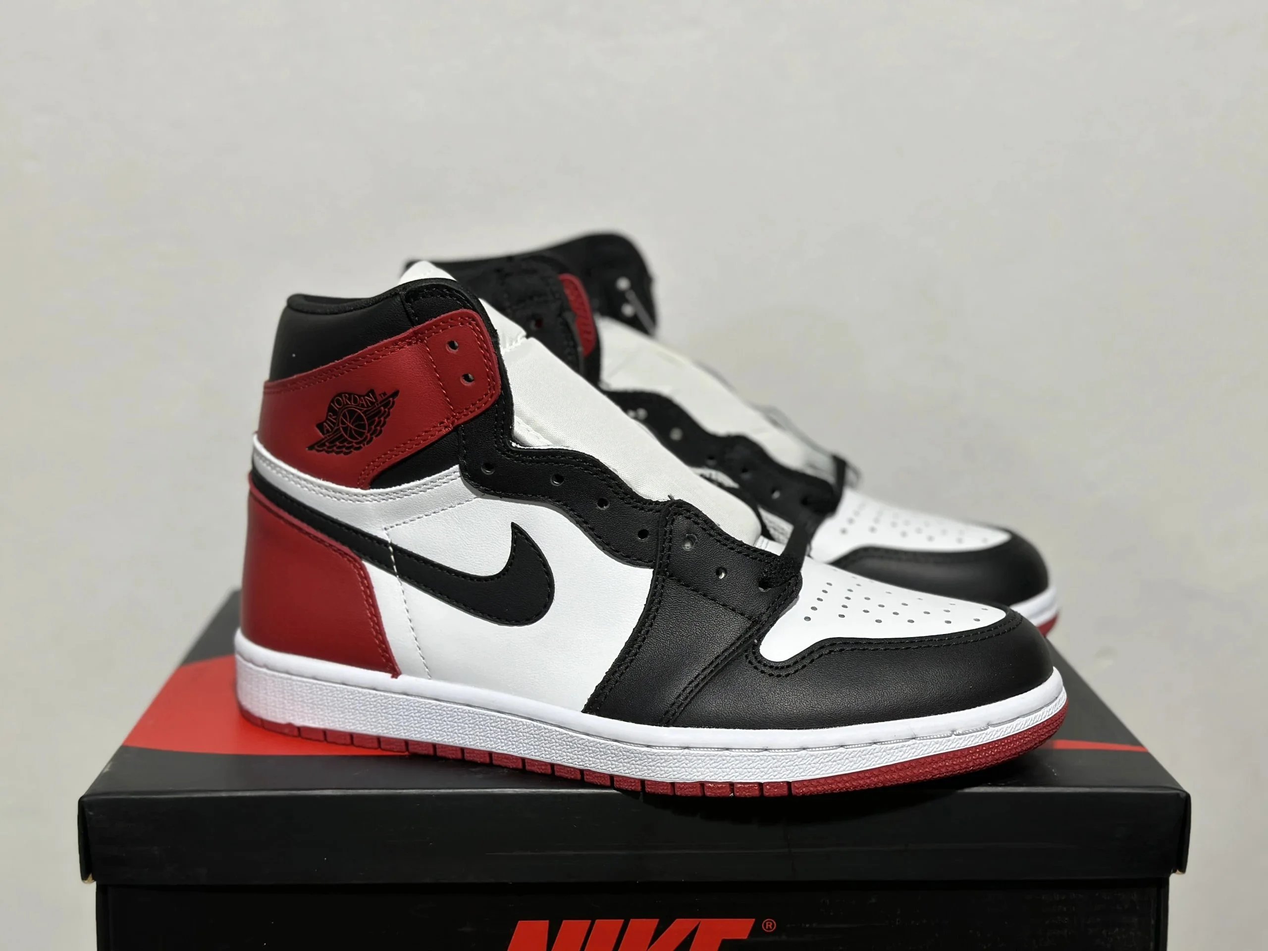 4 4