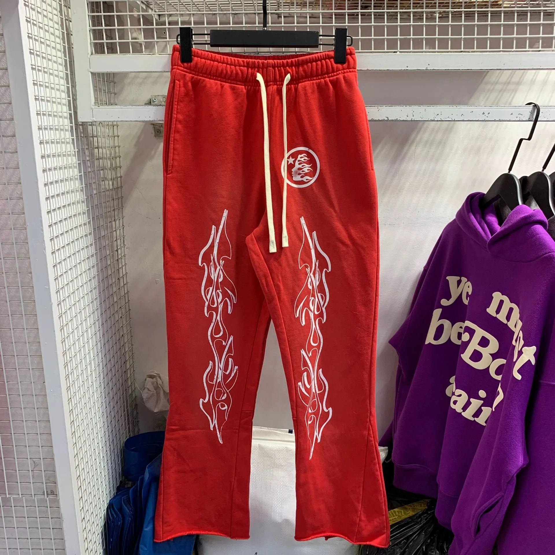 H702 H702