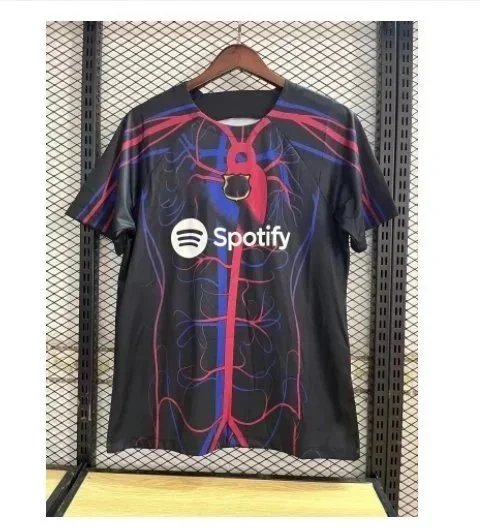 黑红 黑红