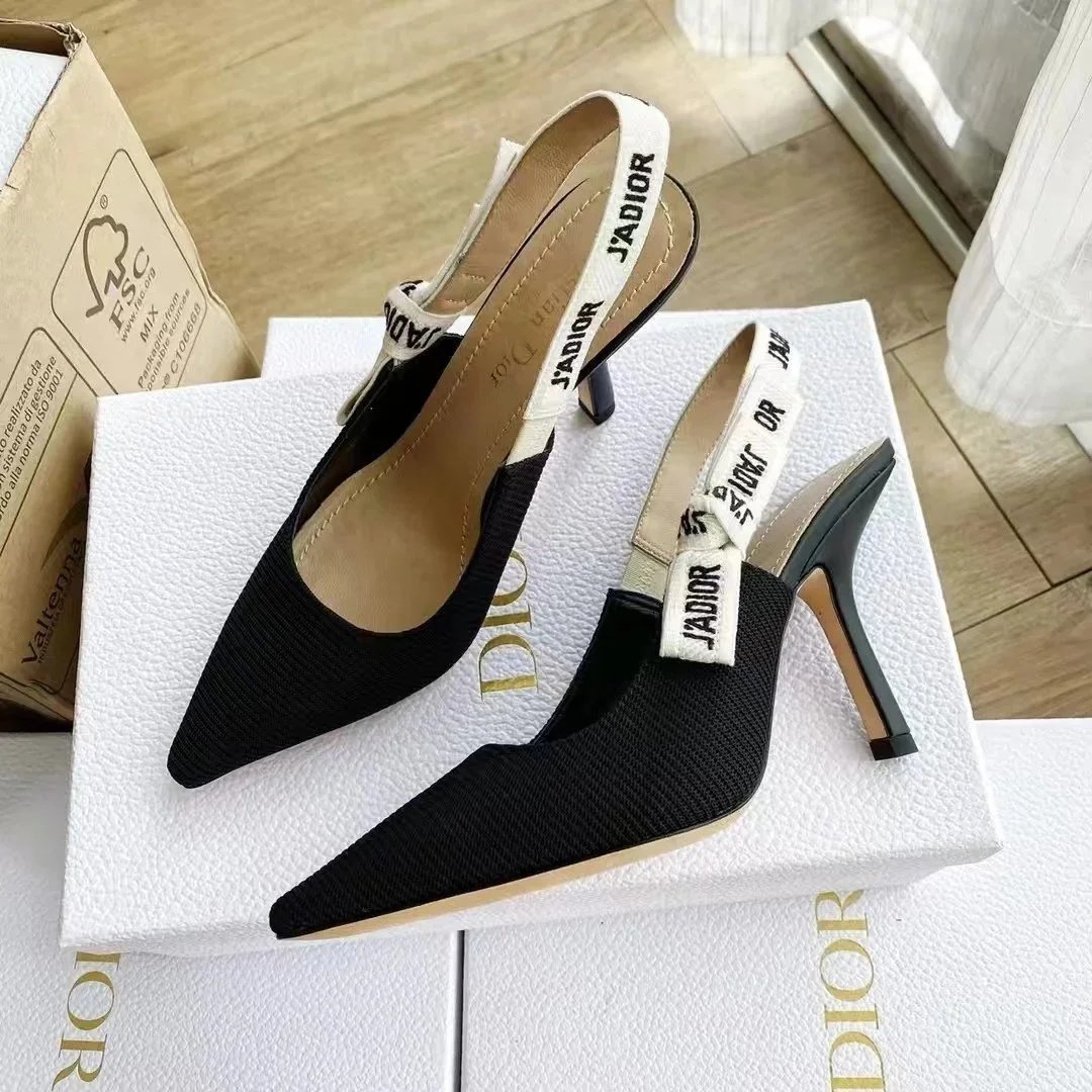 39 39